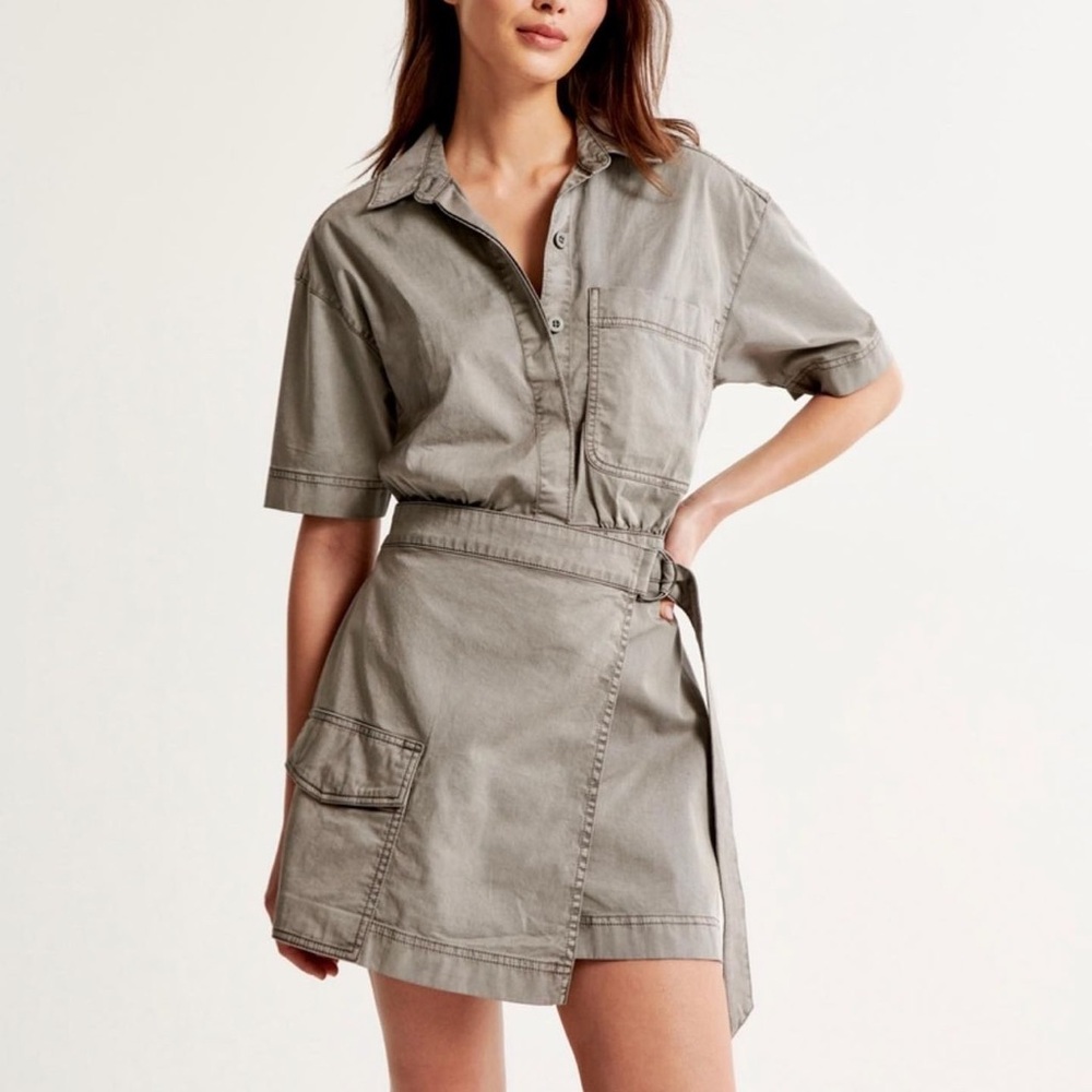 ABERCROMBIE & FITCH Utility Wrap Mini Dress